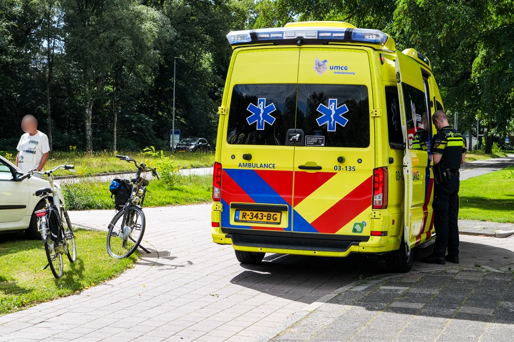 Fietser gewond na aanrijding op oversteekplaats