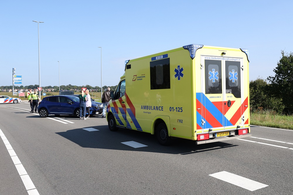 Blikschade na ongeval tussen twee auto’s