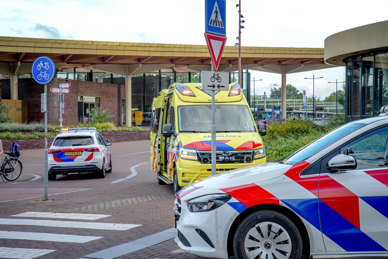 Fietsster aangereden op oversteekplaats in Assen