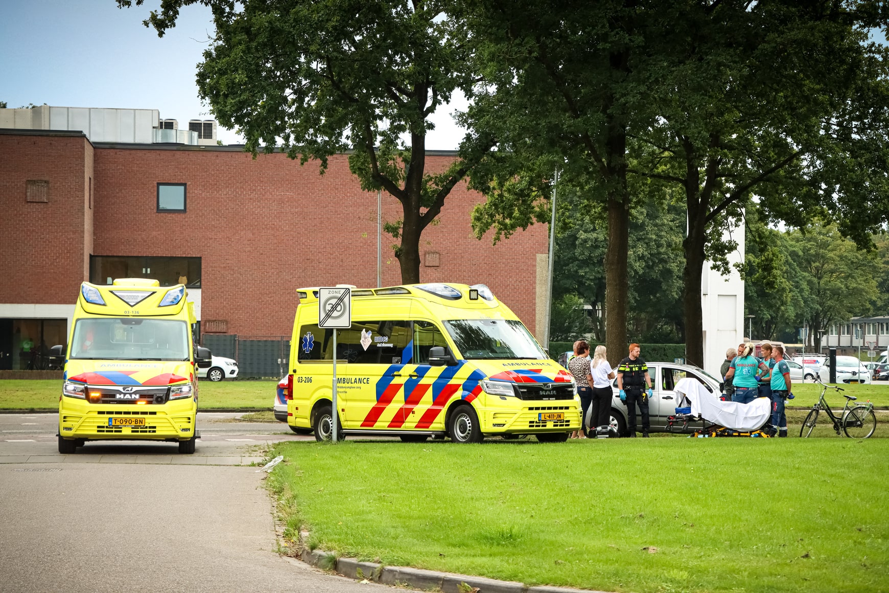 Fietser gewond na botsing met auto