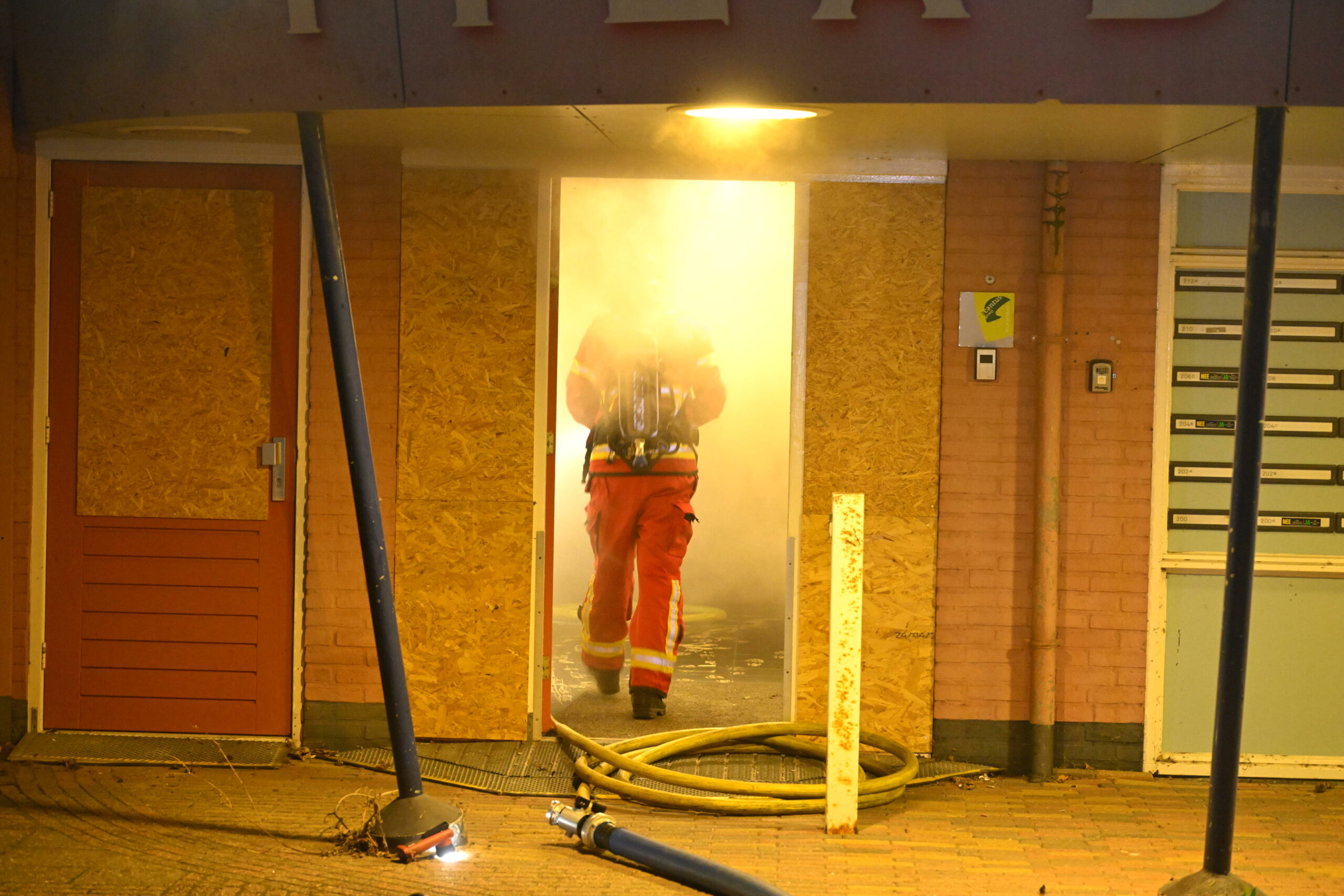 Brand in sloopflat Delfzijl