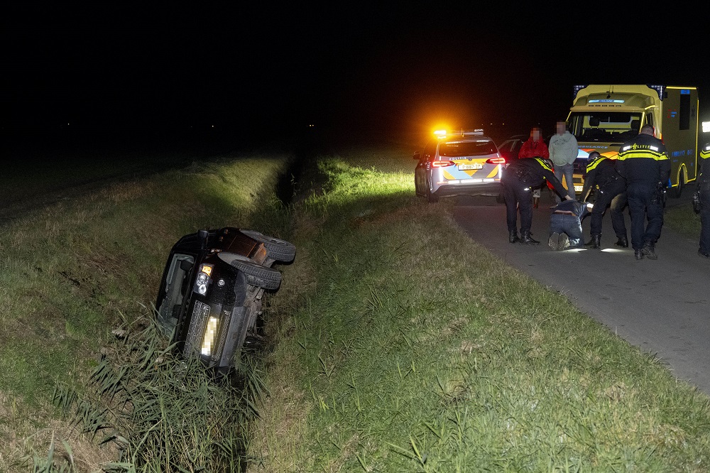 Dronken automobilist belandt in sloot en wordt aangehouden