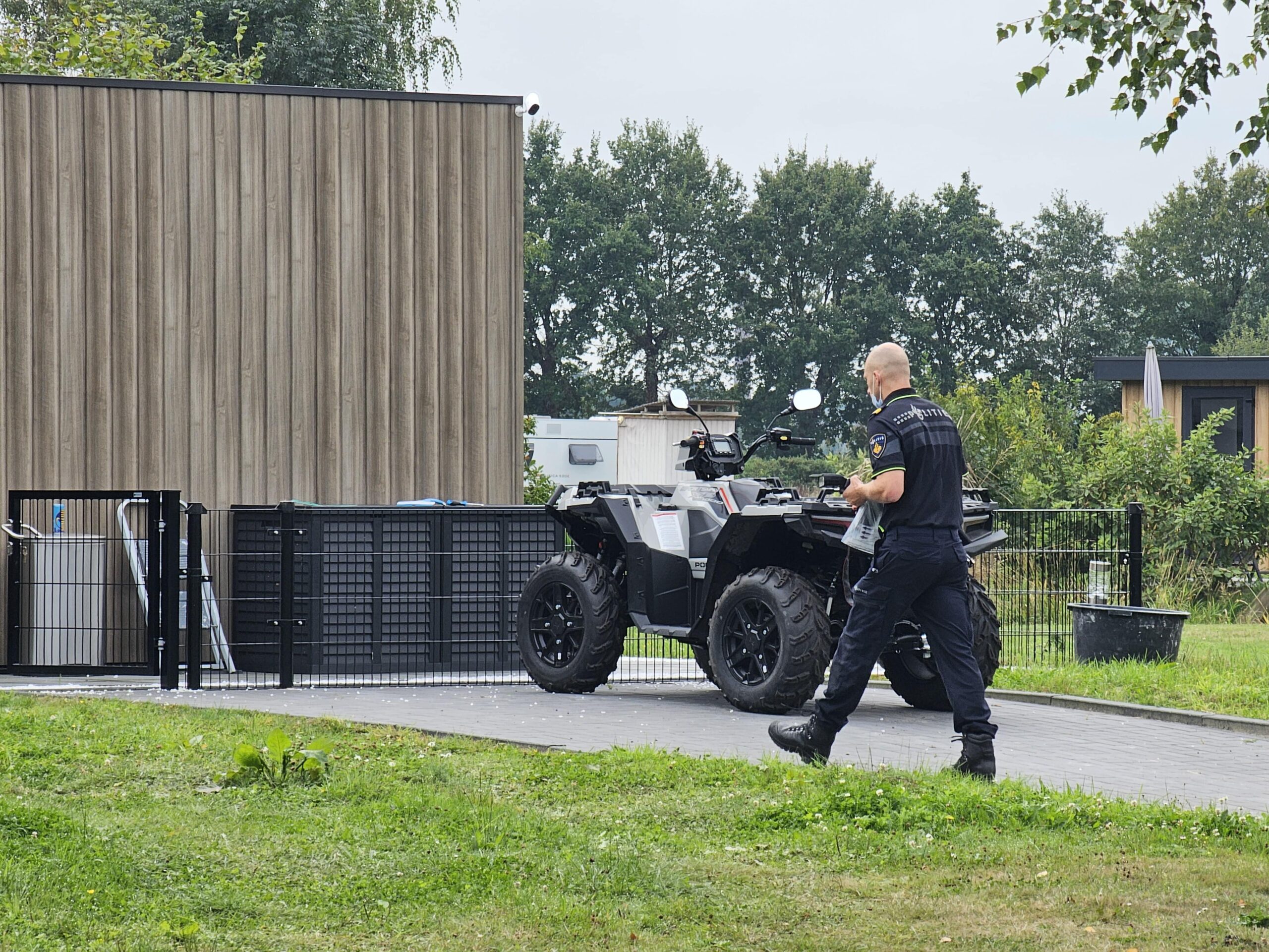 Schoten gelost op caravan, politie doet onderzoek