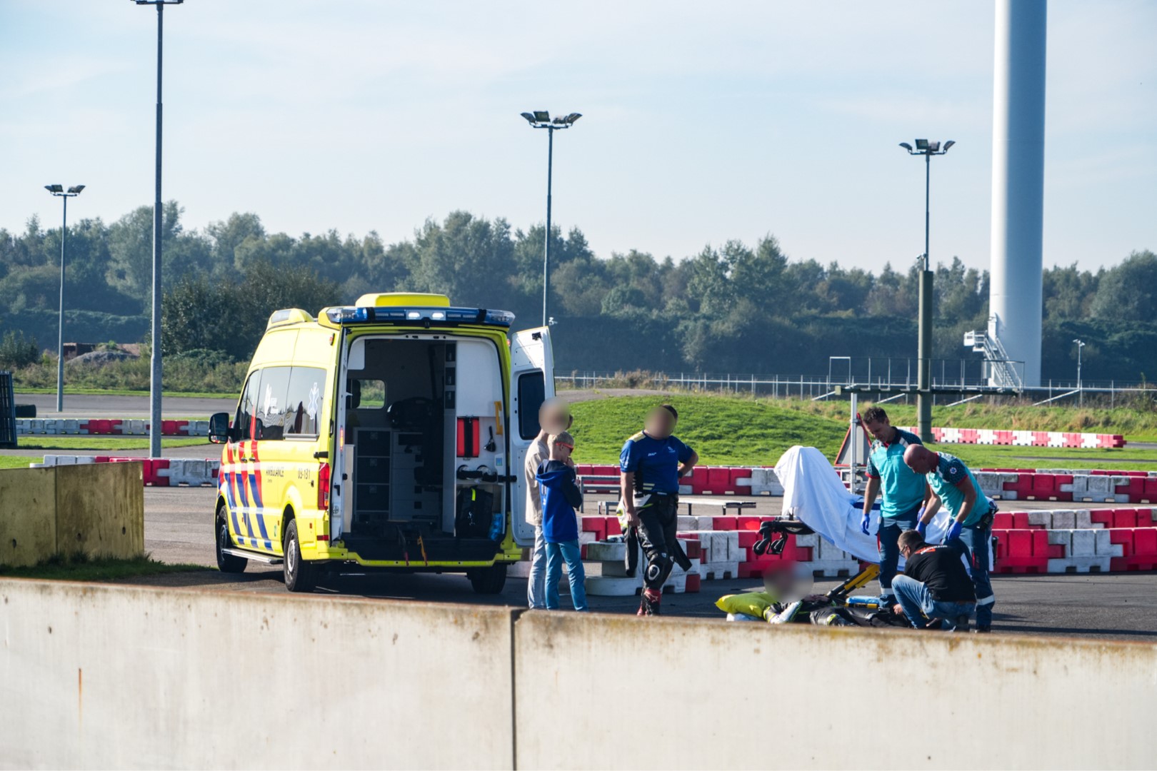 Supermoto-coureur gewond bij val op circuit