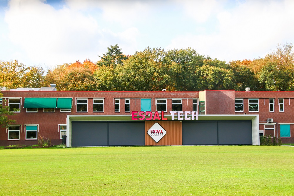 Zware mishandeling bij Esdal College, drie verdachten aangehouden