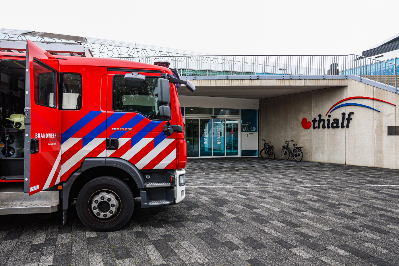 Schaatster gewond na ongeval in ijsstadion