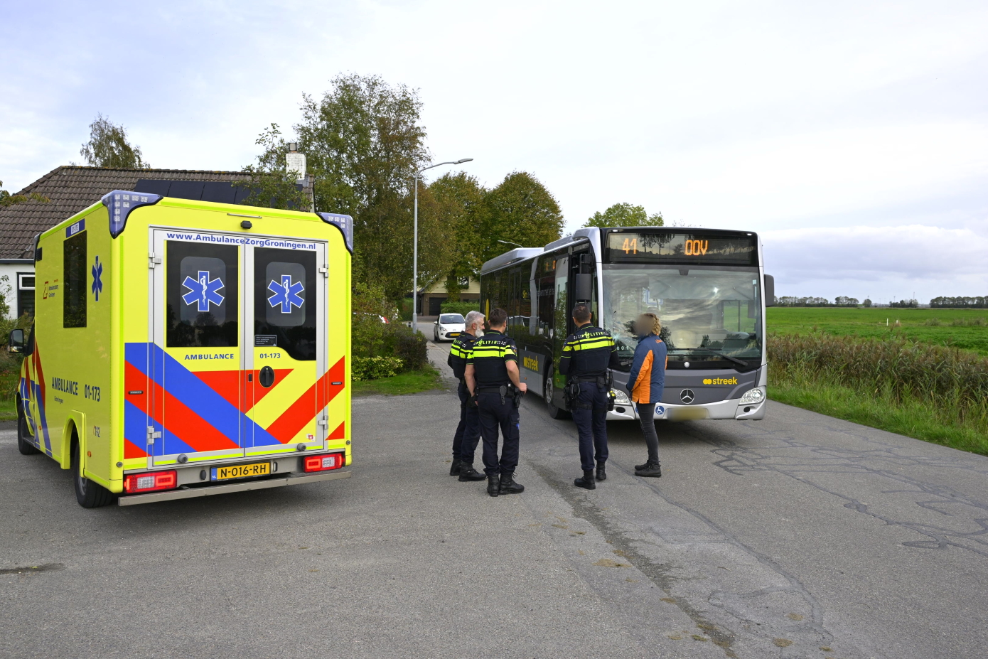 Jongen op fiets raakt gewond na aanrijding met lijnbus