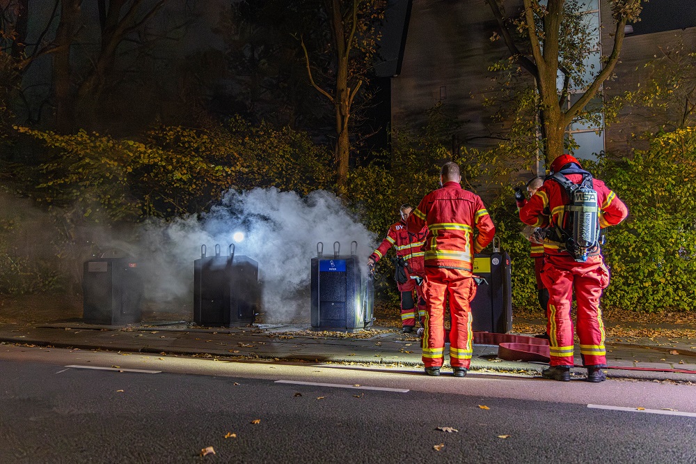 Ondergrondse container in brand, oorzaak onbekend