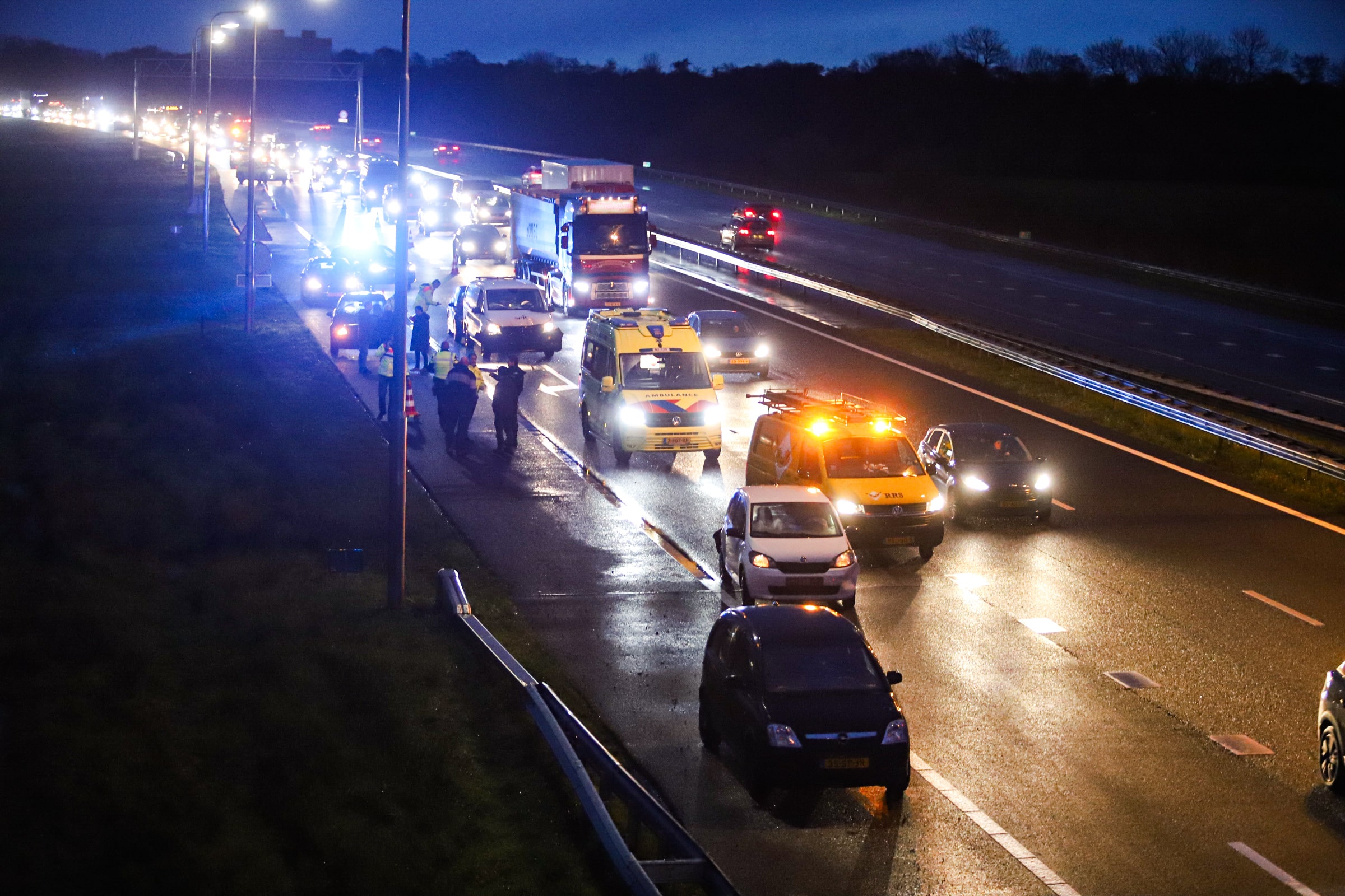 Ongeval met meerdere voertuigen op A7