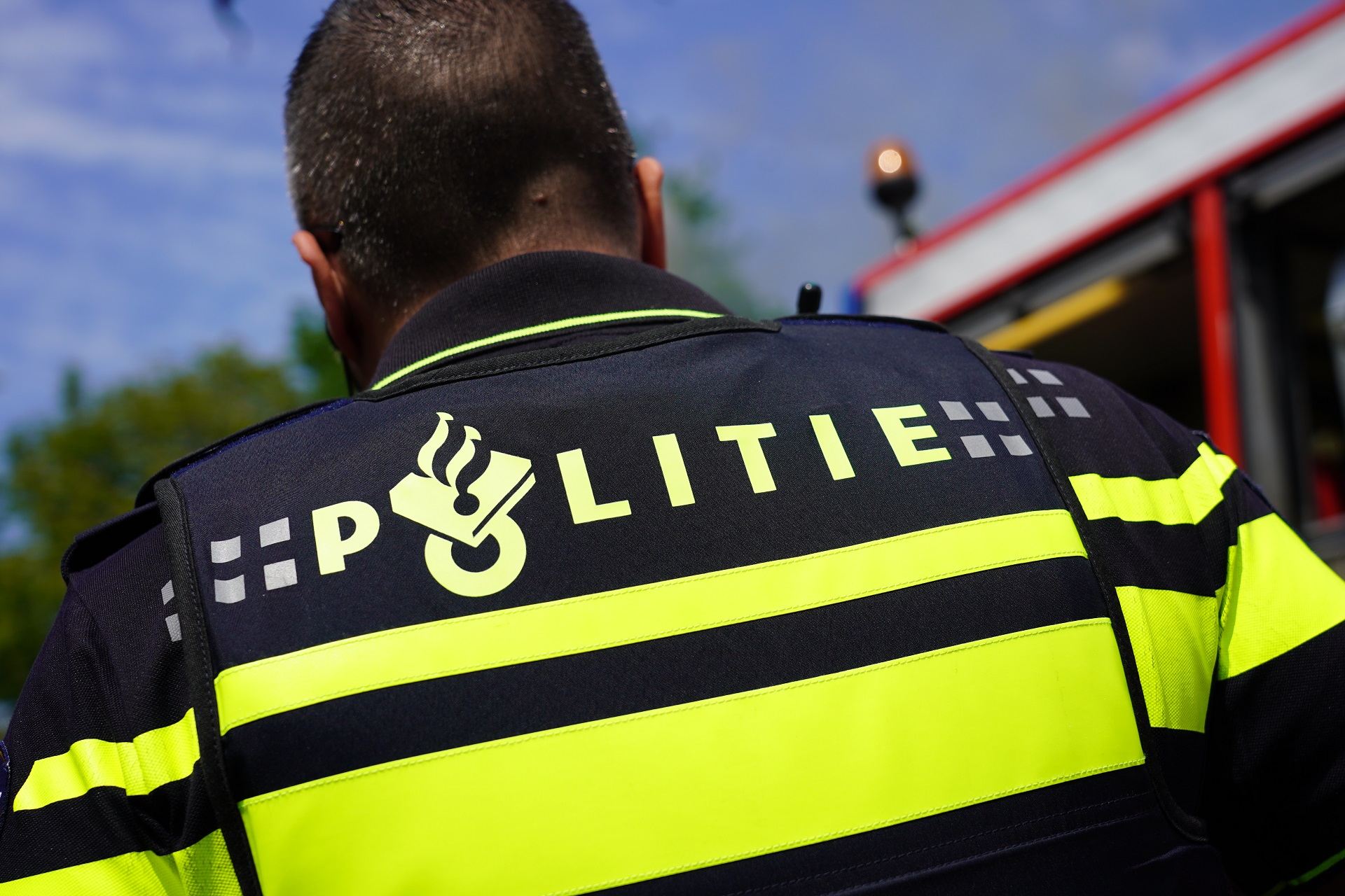 Action overvallen, dader vlucht op scooter