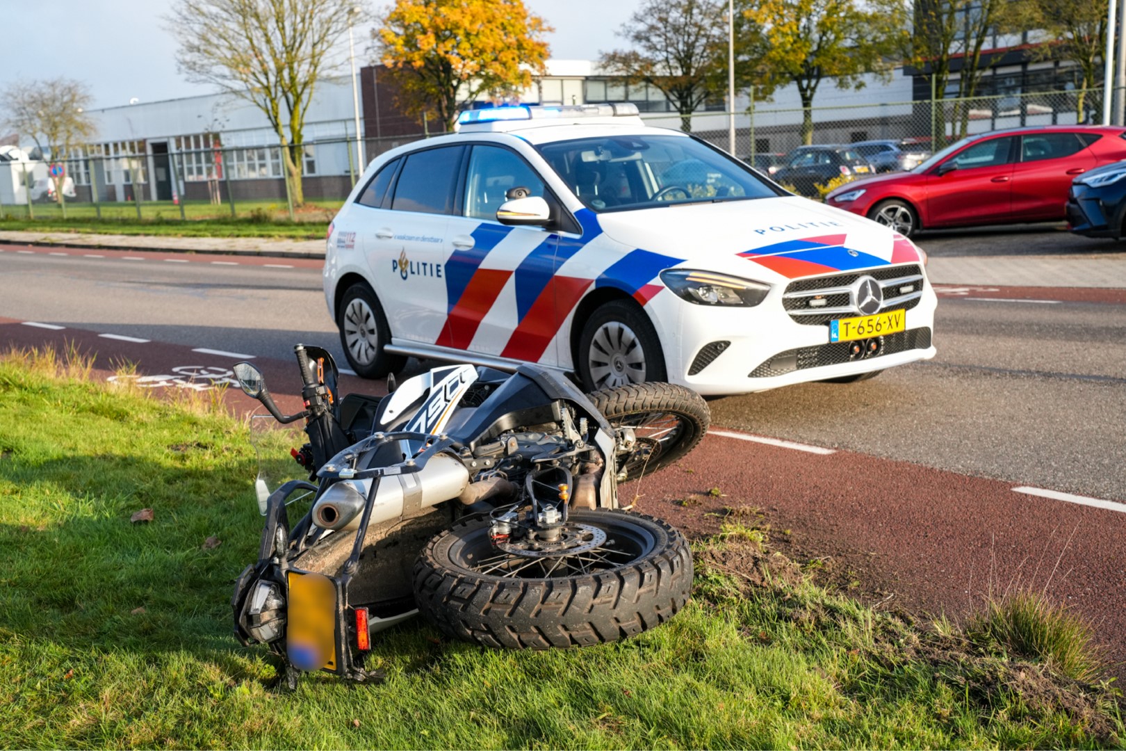 Motorrijder gewond na crash