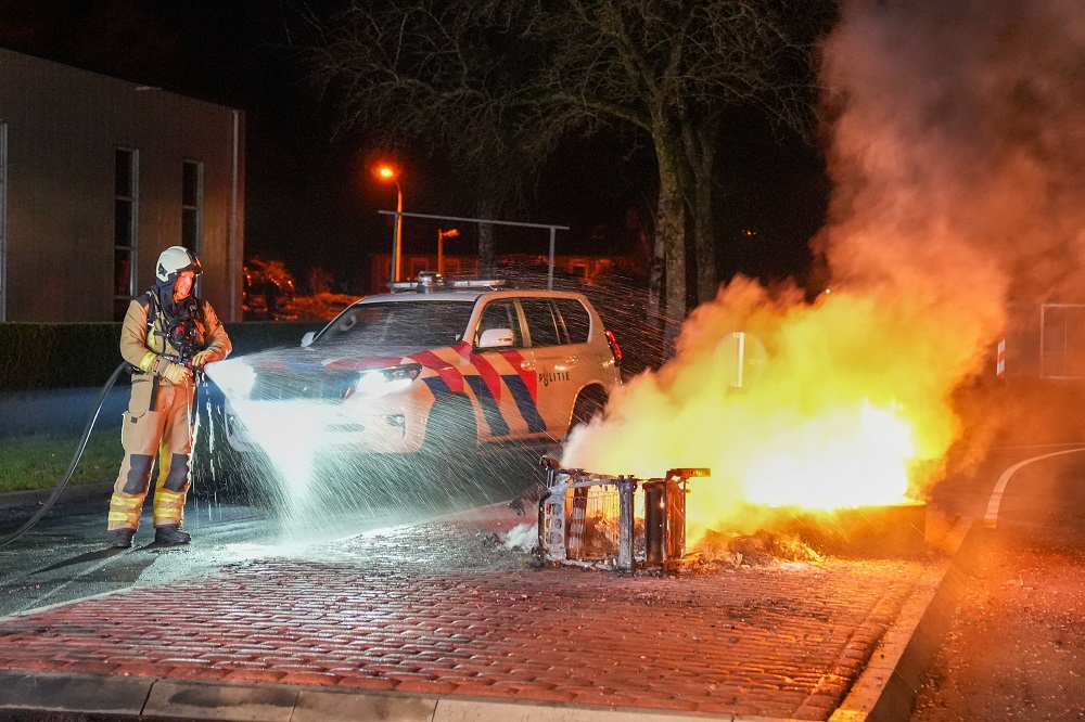 Brandweer opnieuw druk met buitenbranden
