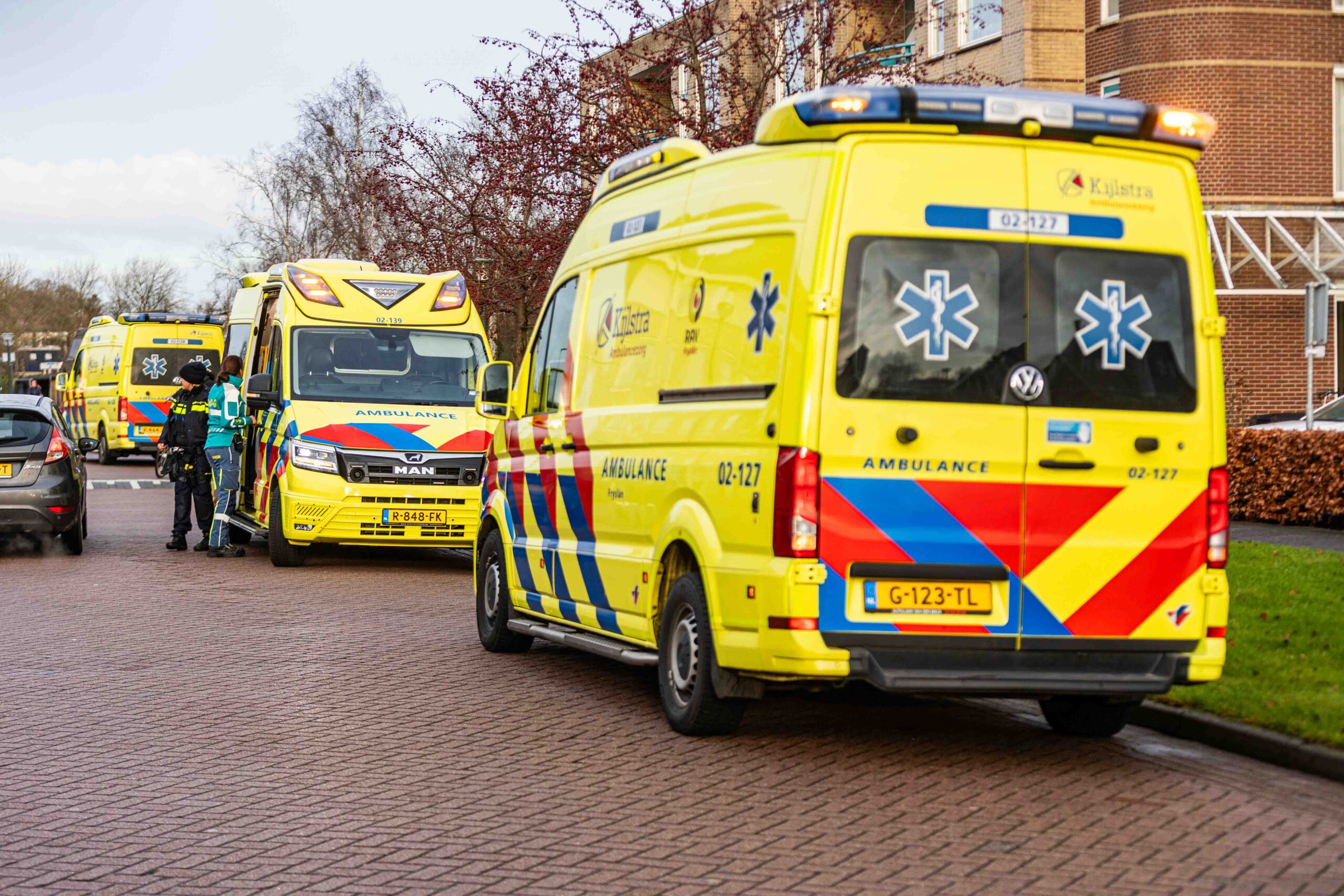 Fietser met kind achterop aangereden, hulpdiensten massaal ter plaatse