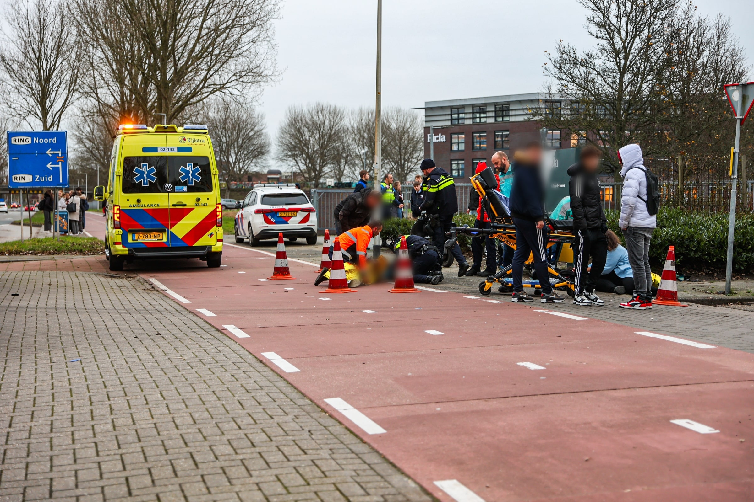 Twee gewonden bij ongeval tussen fietser en scooterrijder