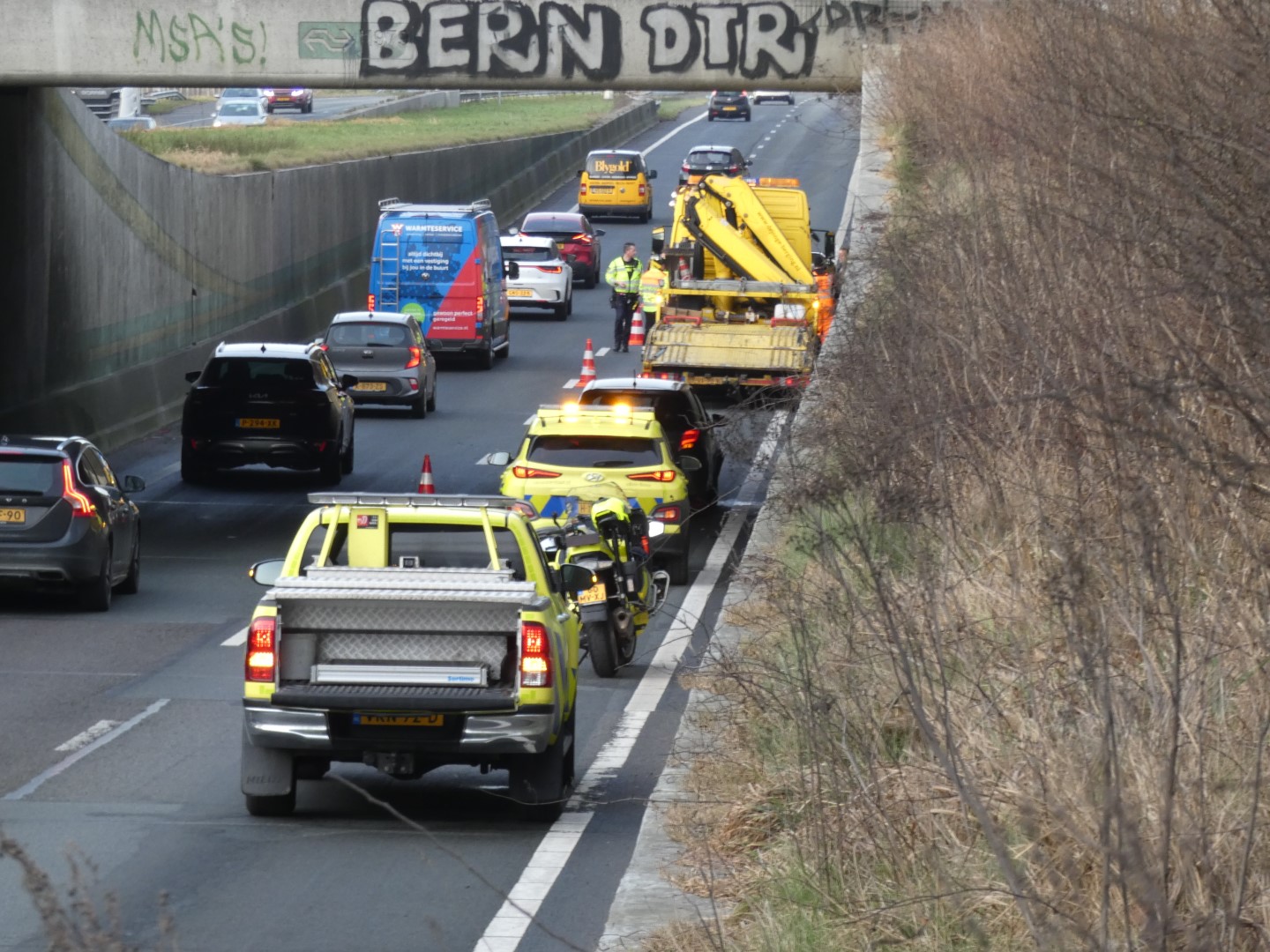 Kop-staartbotsing zorgt voor vertraging en groeiende file
