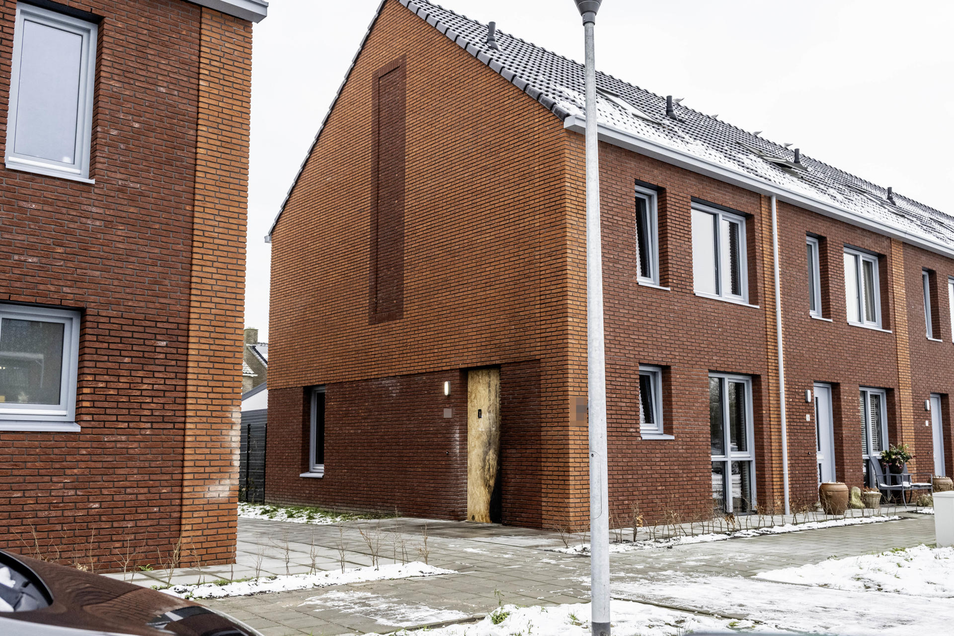 Explosies bij eerder door politie onderzochte woning