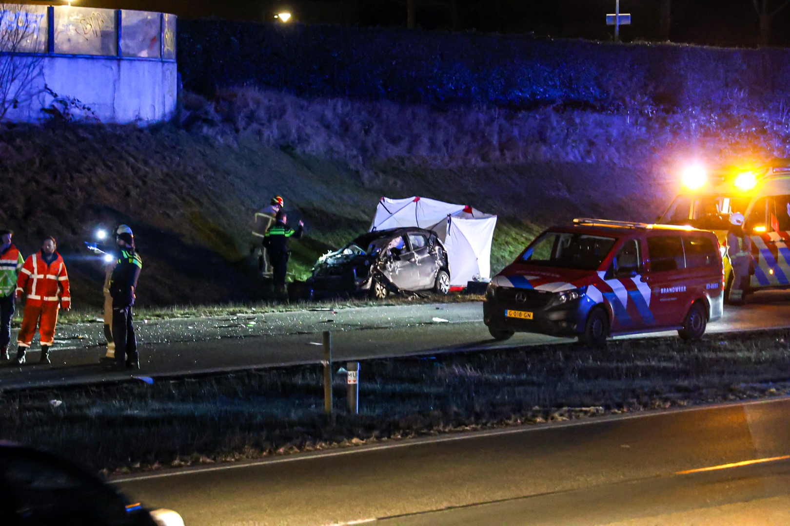 Dode bij bizar ernstig ongeval: auto gelanceerd op tegemoetkomende automobilist