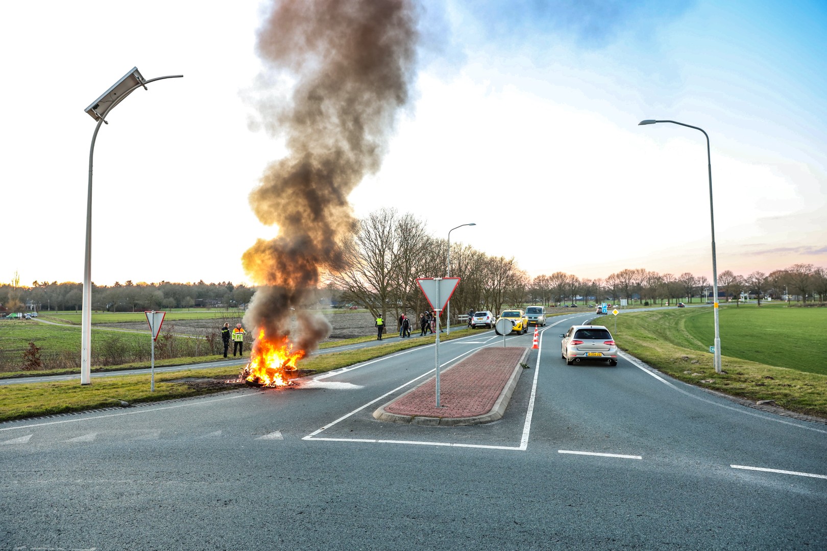 Motor vliegt in brand