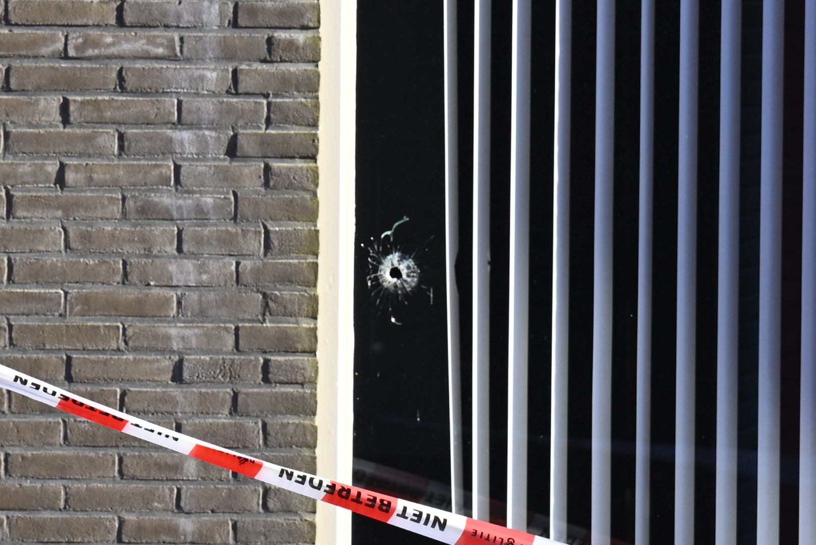 Gewonde na beschieting op woning