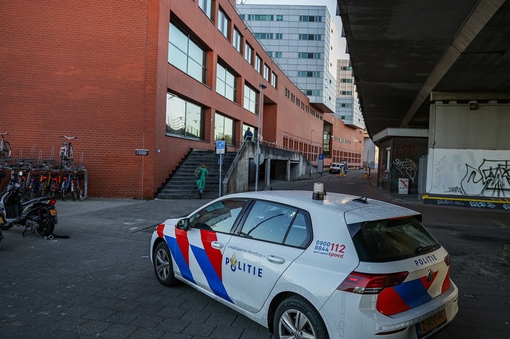 Gewonde bij steekpartij, politie zoekt dader