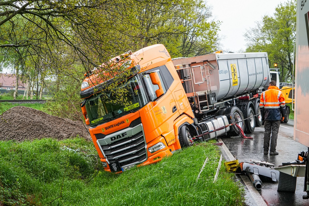 Grensovergang dicht vanwege berging vrachtwagen