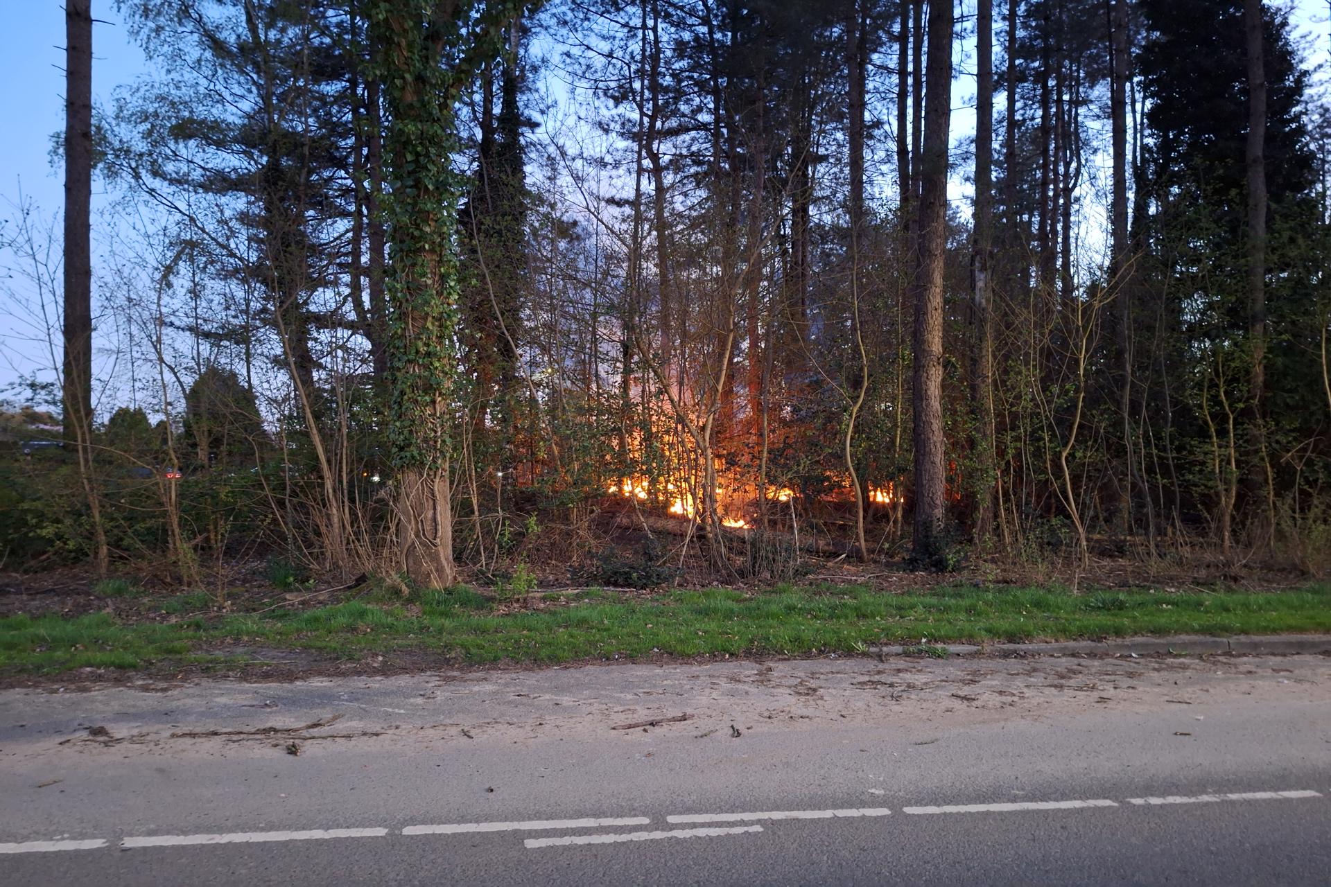 Meerdere buitenbranden op zelfde locatie, vermoedens van brandstichting