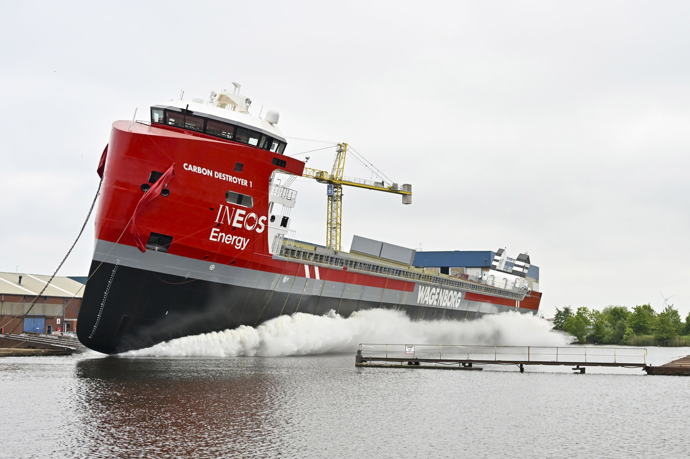 Eerste Europese offshore CO2-tanker gedoopt en te water gelaten in Farmsum