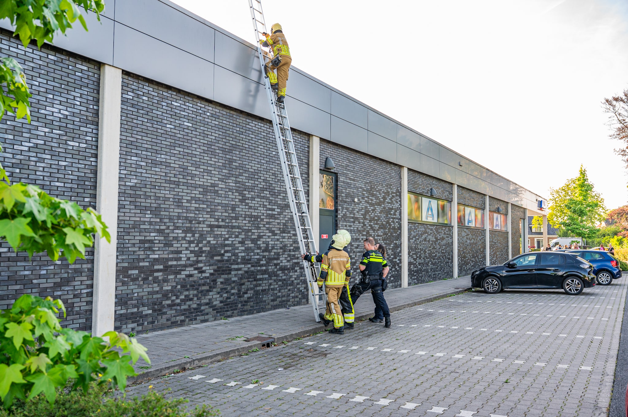 Winkel ontruimd na brandlucht