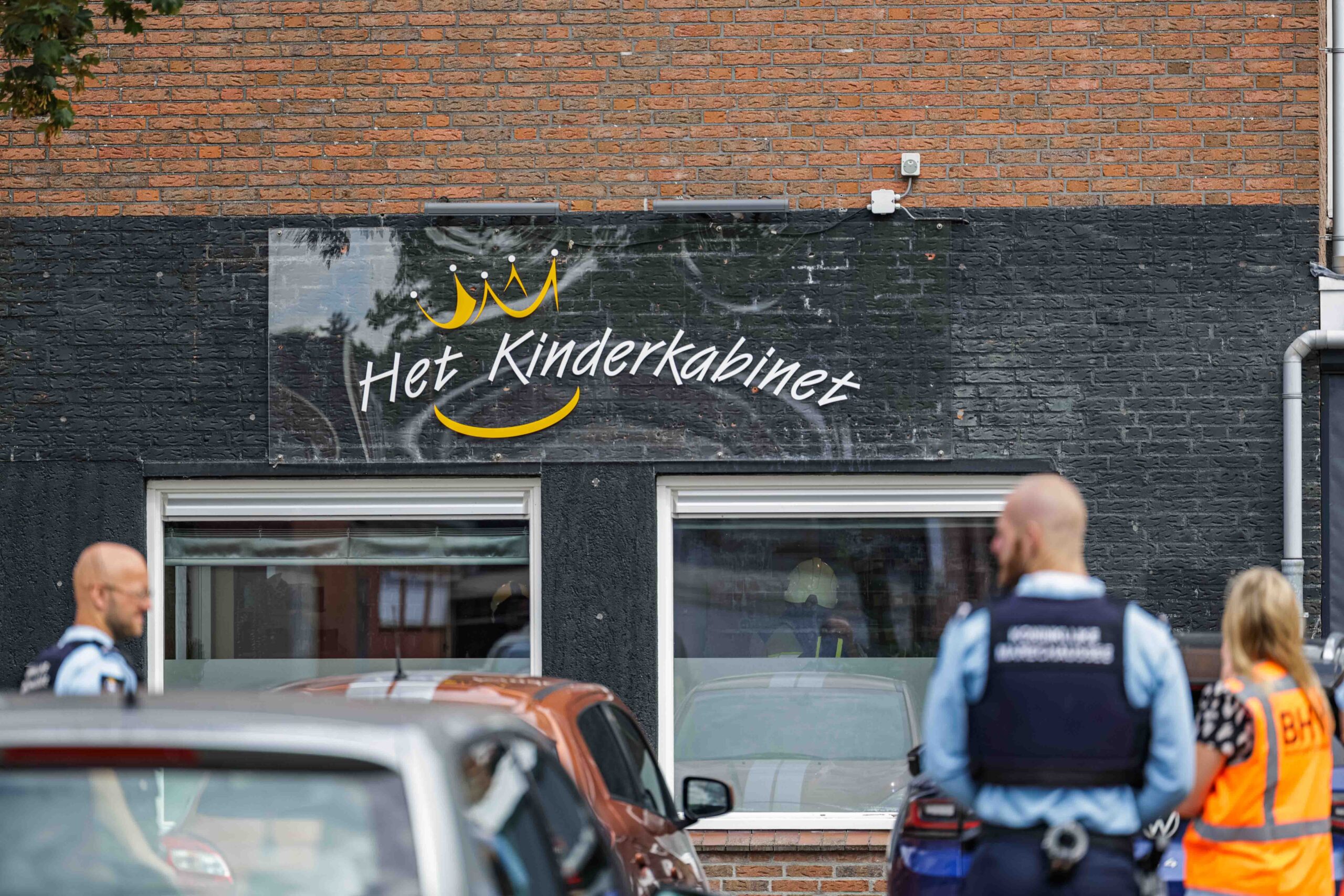 UPDATE: Kinderopvang ontruimd na melding gaslucht, brandweer doet onderzoek