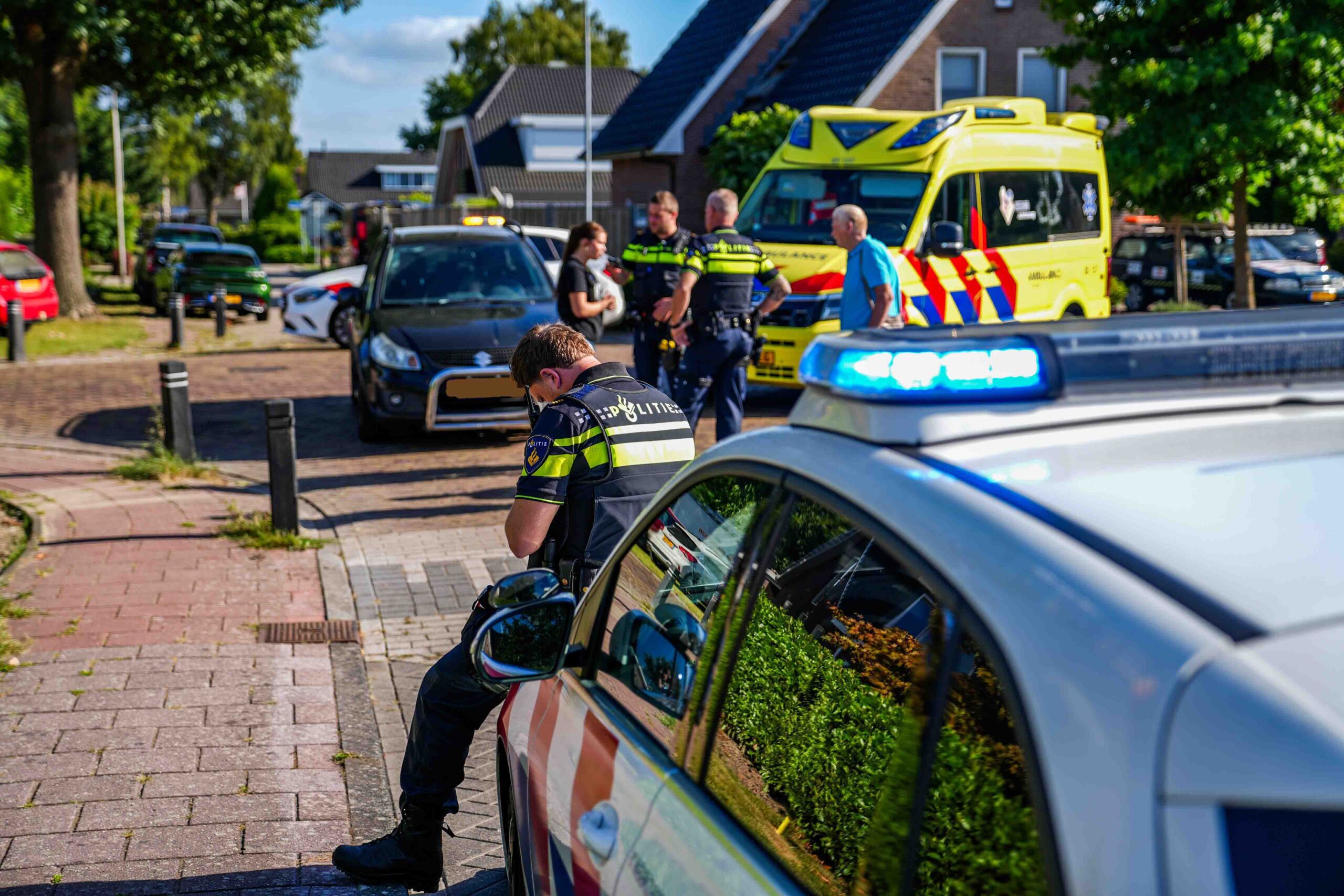 Fietsster gewond bij aanrijding met auto op kruising