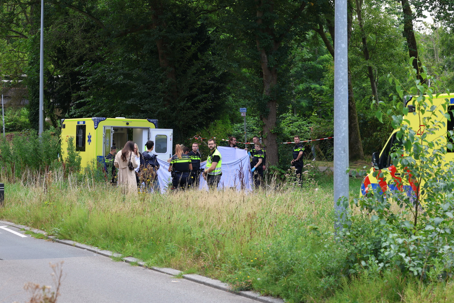 Fietser zwaargewond na aanrijding met auto