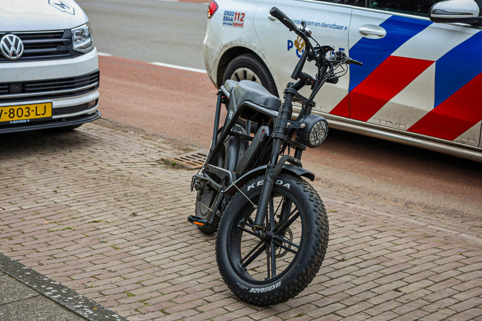 Fatbiker betrokken bij botsing met twee auto’s