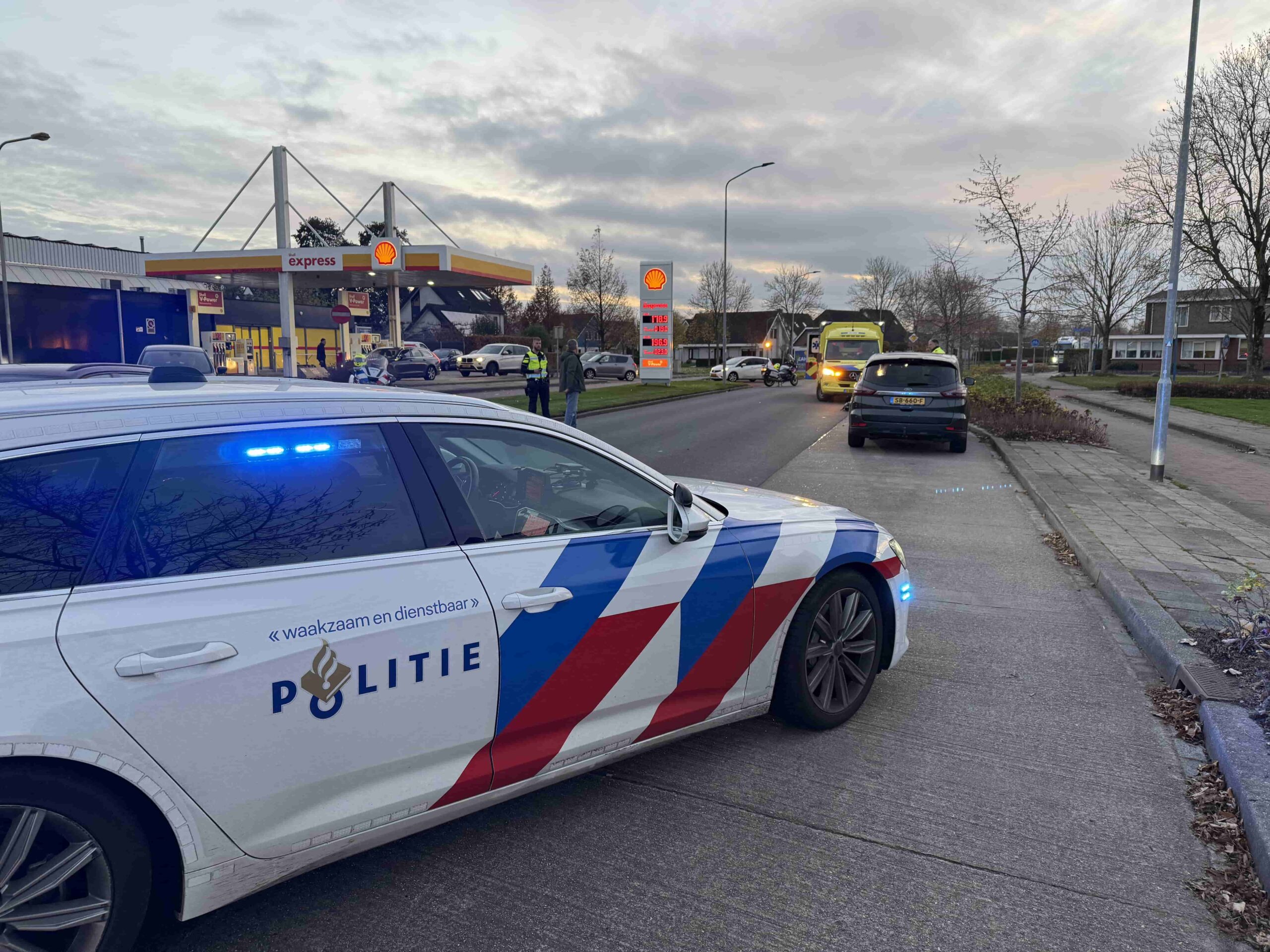 Motorrijder gewond na botsing met auto
