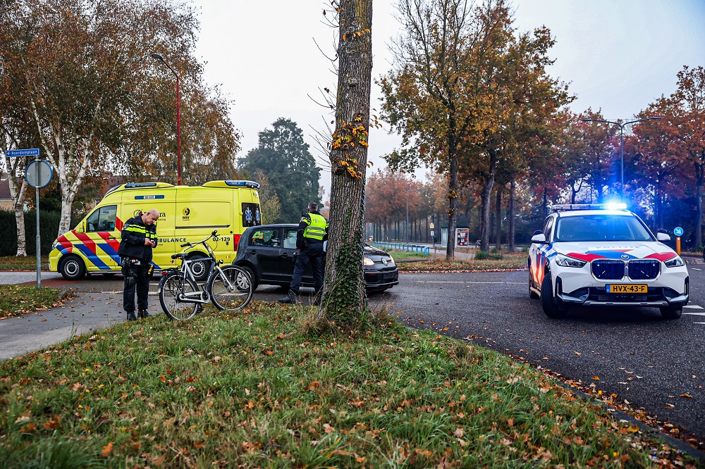 Fietser gewond na aanrijding met auto