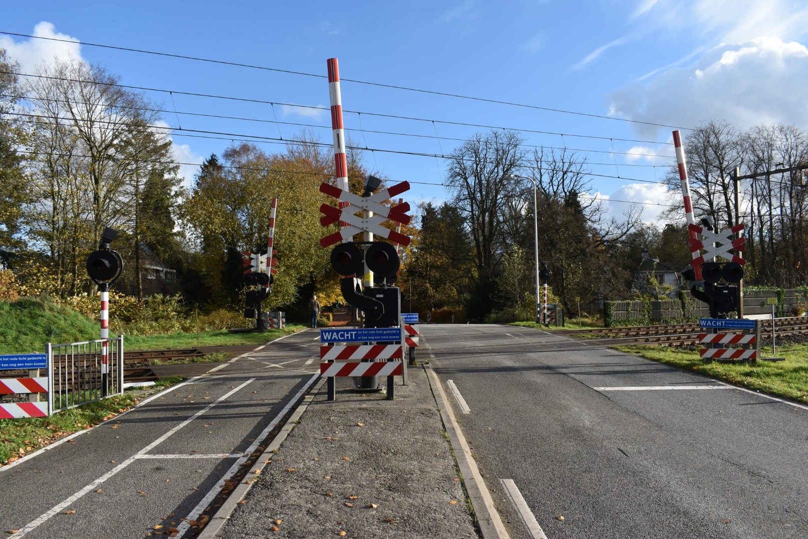 Treinverkeer stil door persoon op het spoor