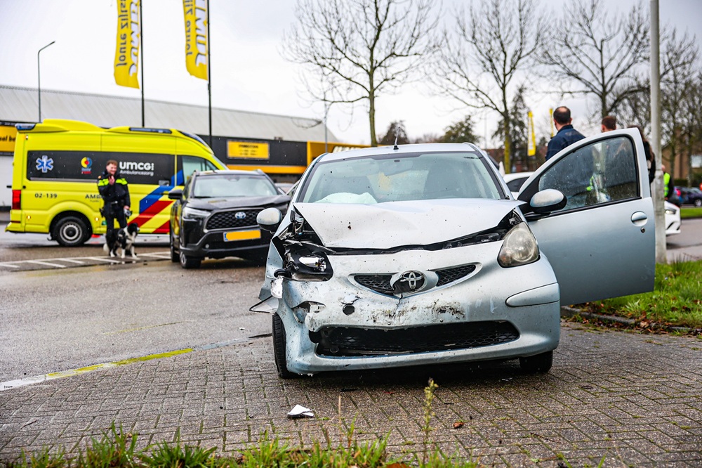 Veel blikschade door ongeval, werd deels afgesloten