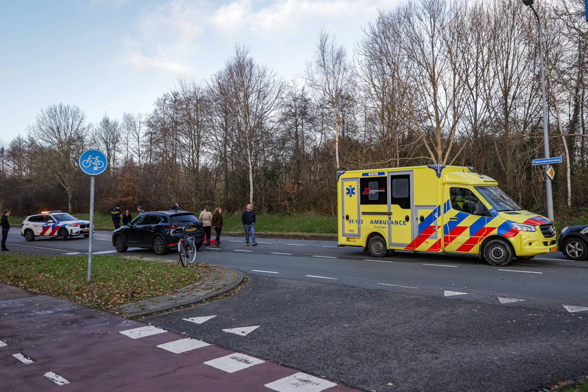 Scooterrijder gewond na aanrijding met auto