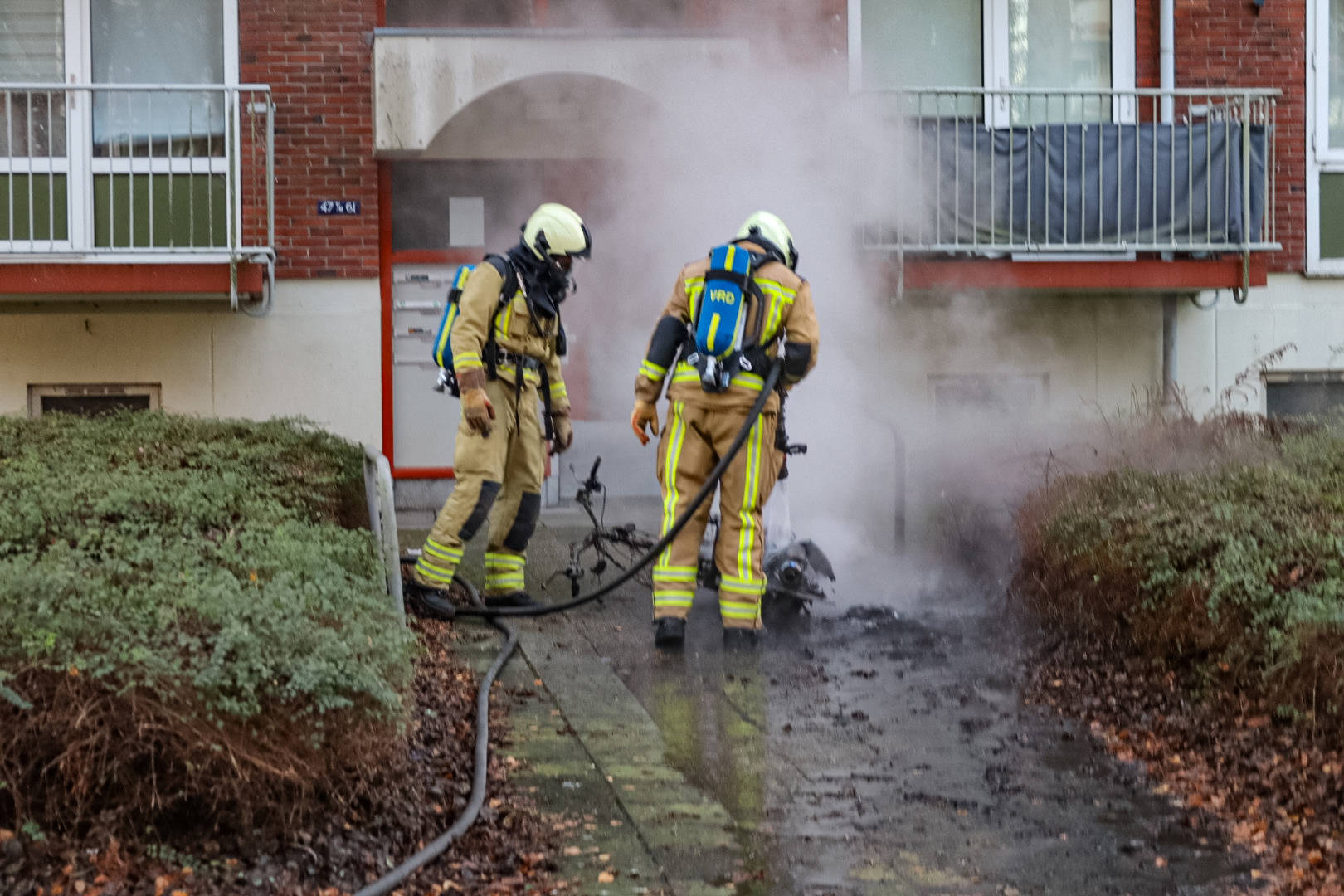 Scooter in brand gestoken, politie houdt verdachte aan