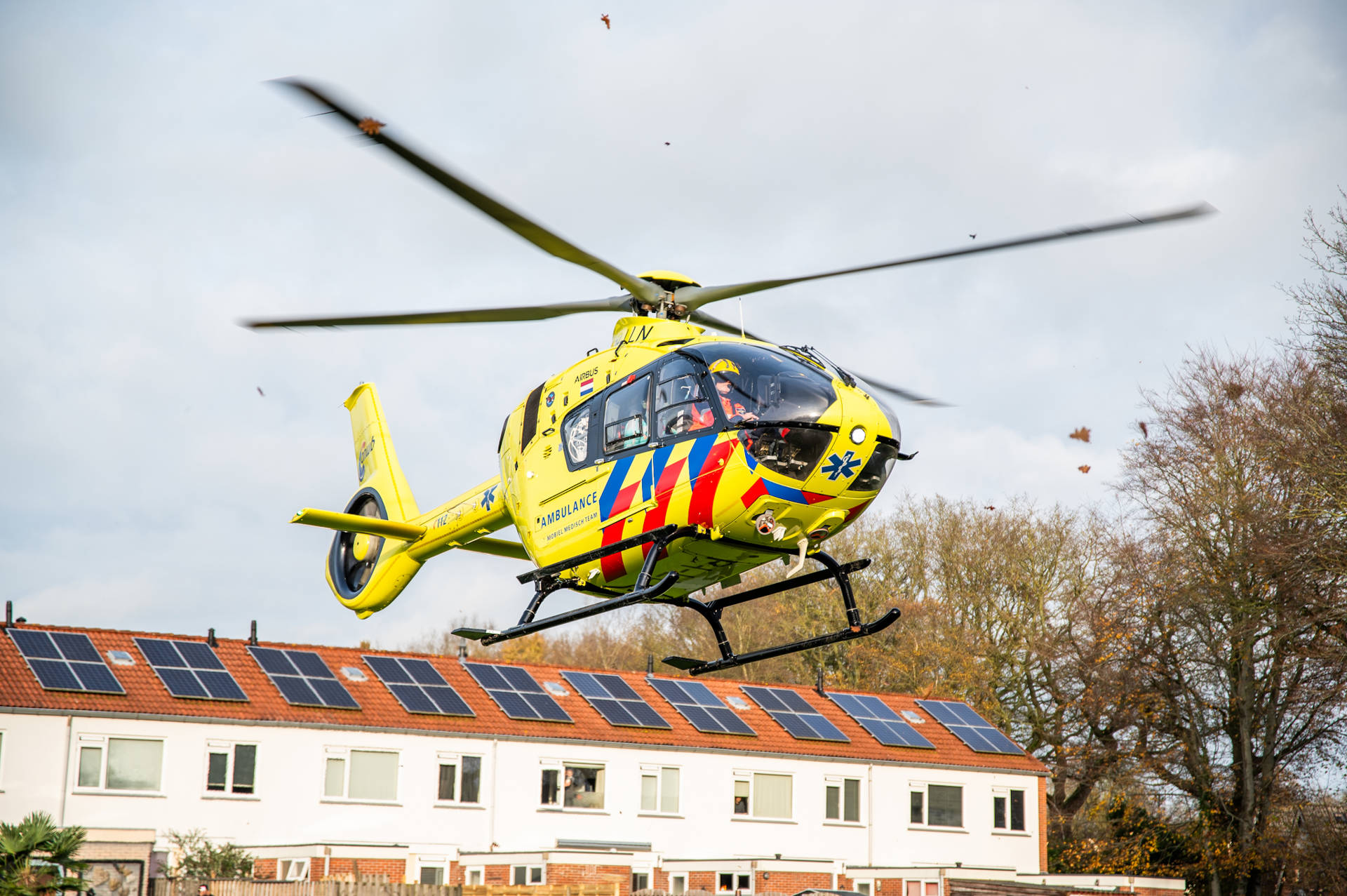 Slachtoffer na medisch incident met spoed naar ziekenhuis gebracht