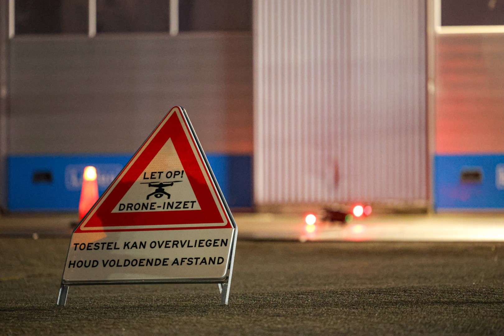 Brand in pand korte tijd uitslaand, brandweer inzet met drone