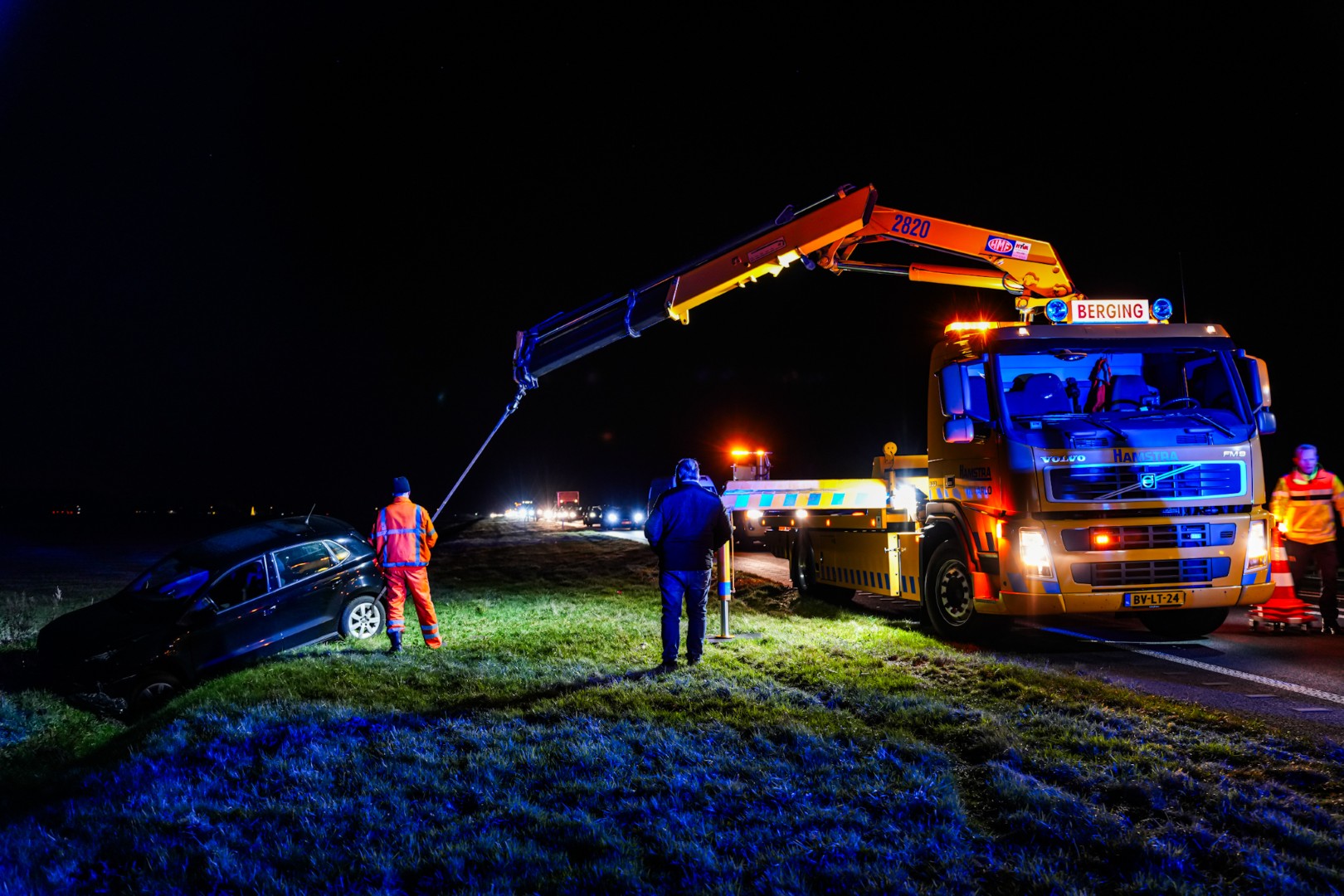 N34 lange tijd dicht na botsing bij rotonde
