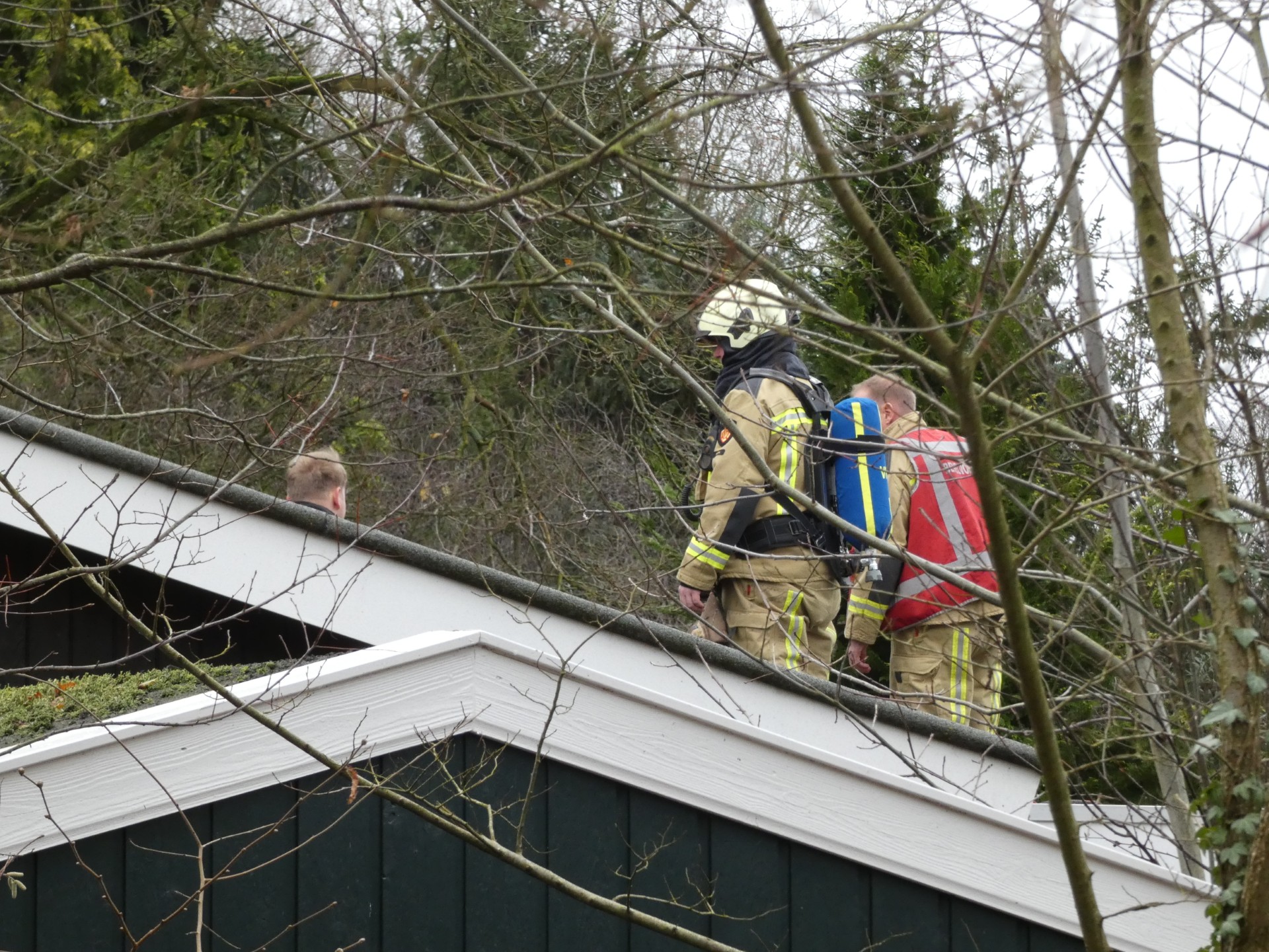 Brand op dak tijdens werkzaamheden op bungalowpark