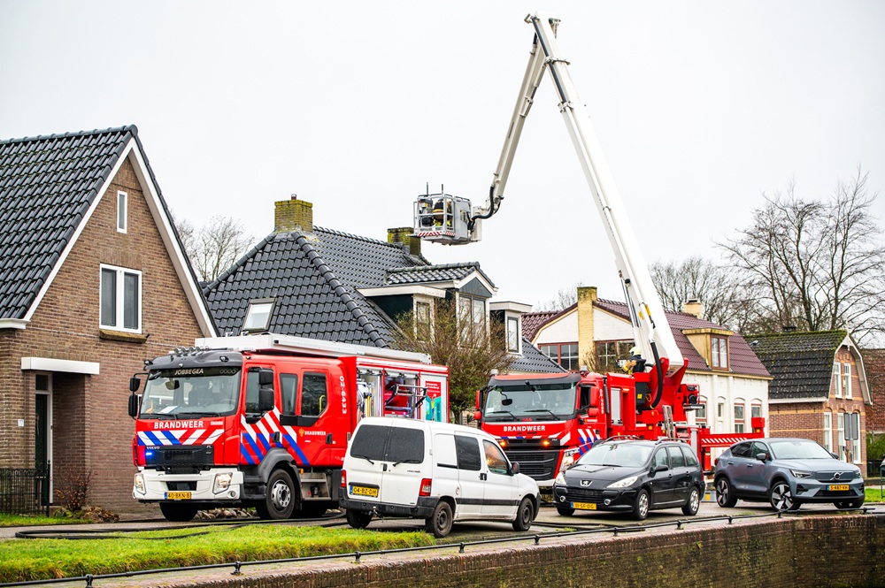 Schoorsteenbrand snel onder controle