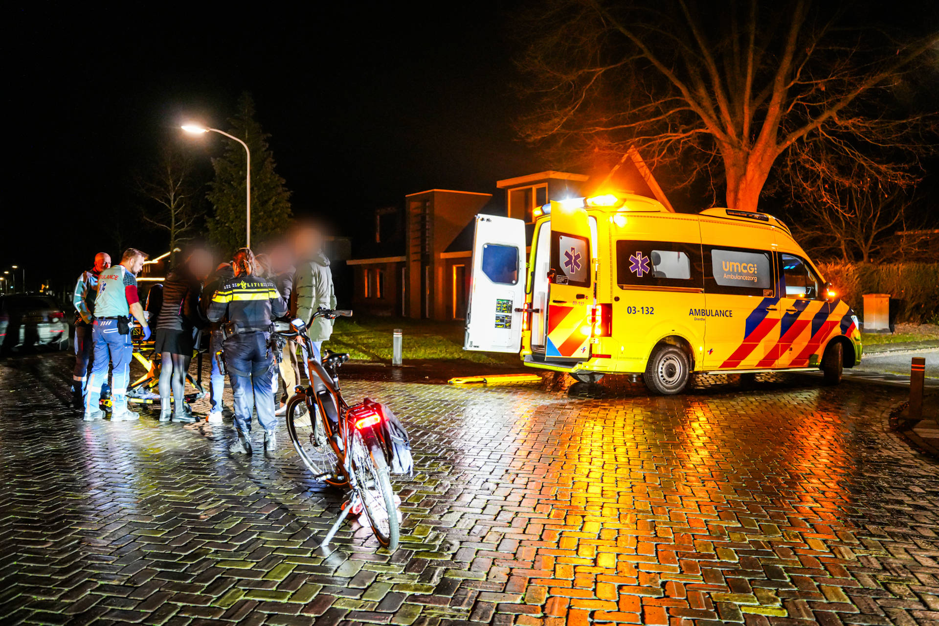 Fietser gewond na aanrijding met auto op kruispunt