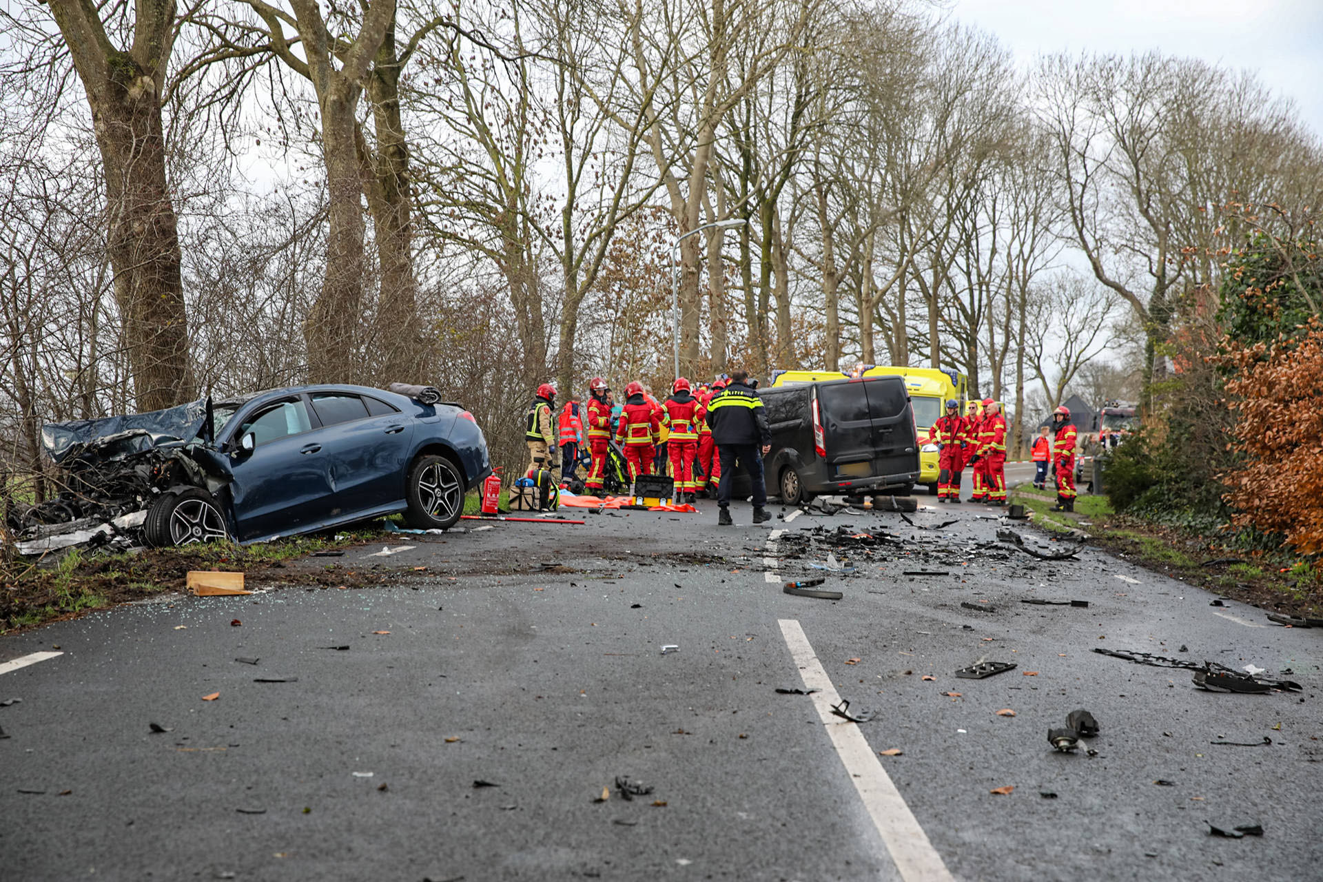 Gewonden bij ernstig ongeval, hulpdiensten groots ter plaatse
