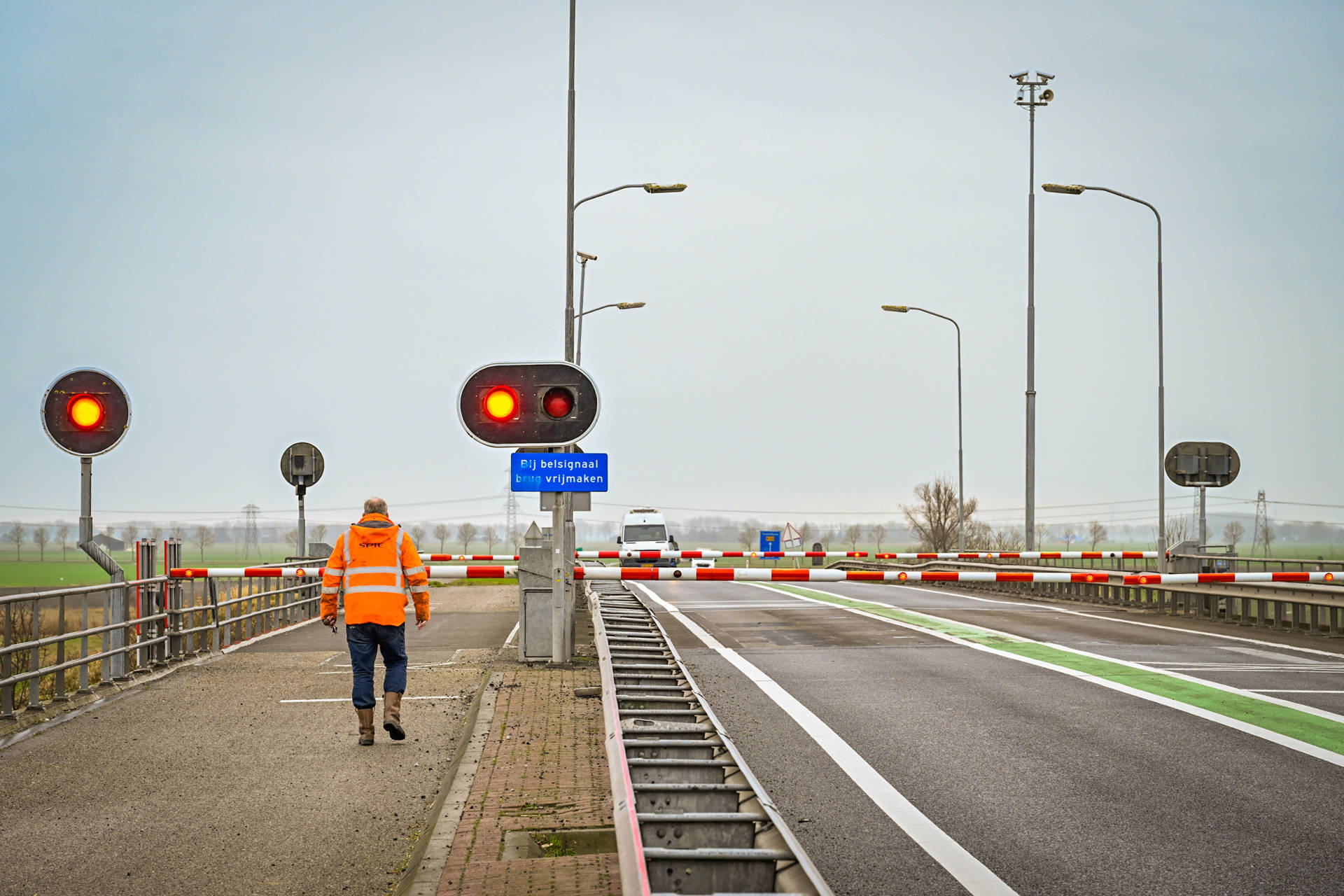 N33 Appingedam gestremd door storing Eelwerderbrug