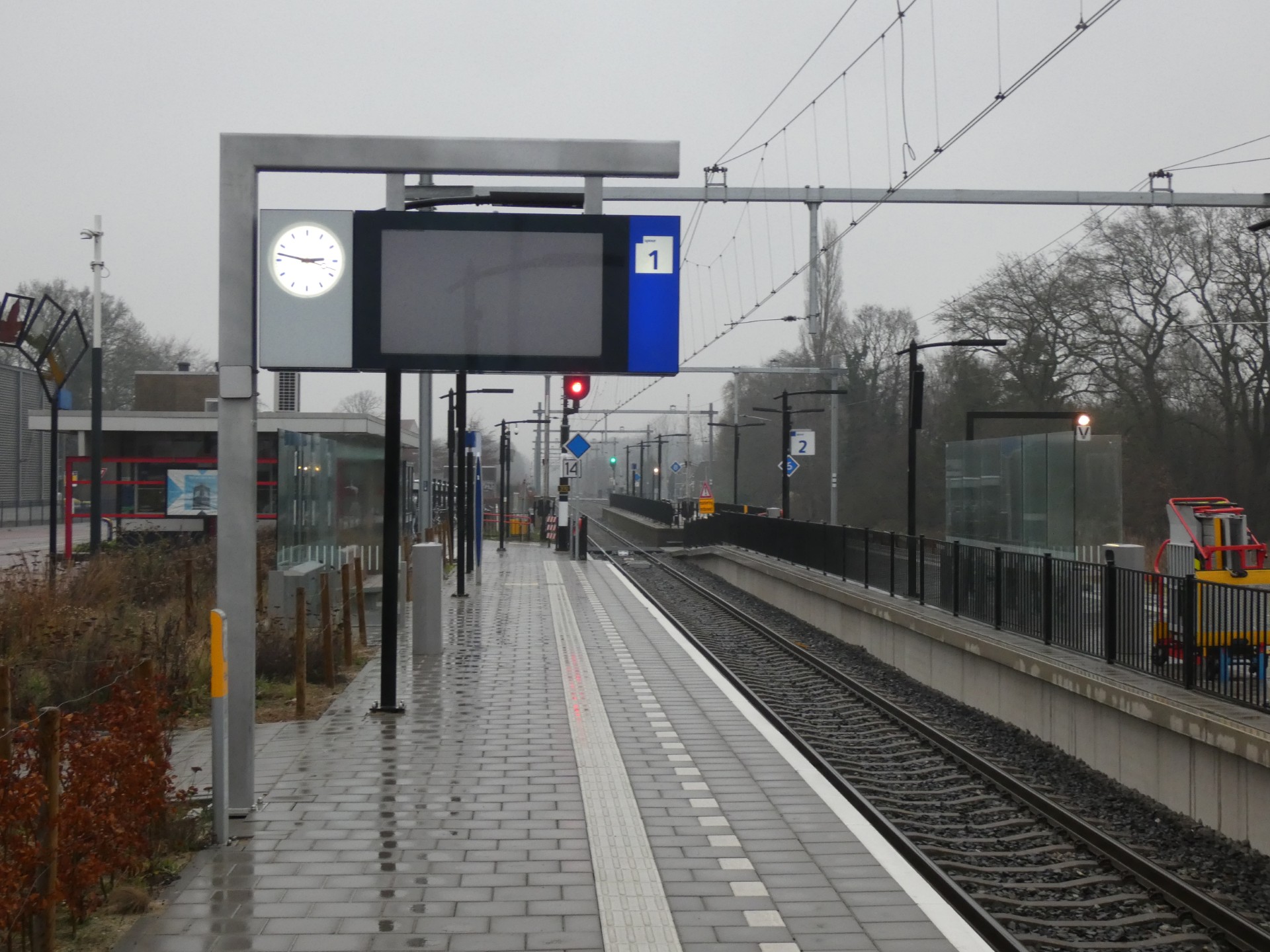Informatiepanelen op stations buiten werking door landelijke storing bij NS