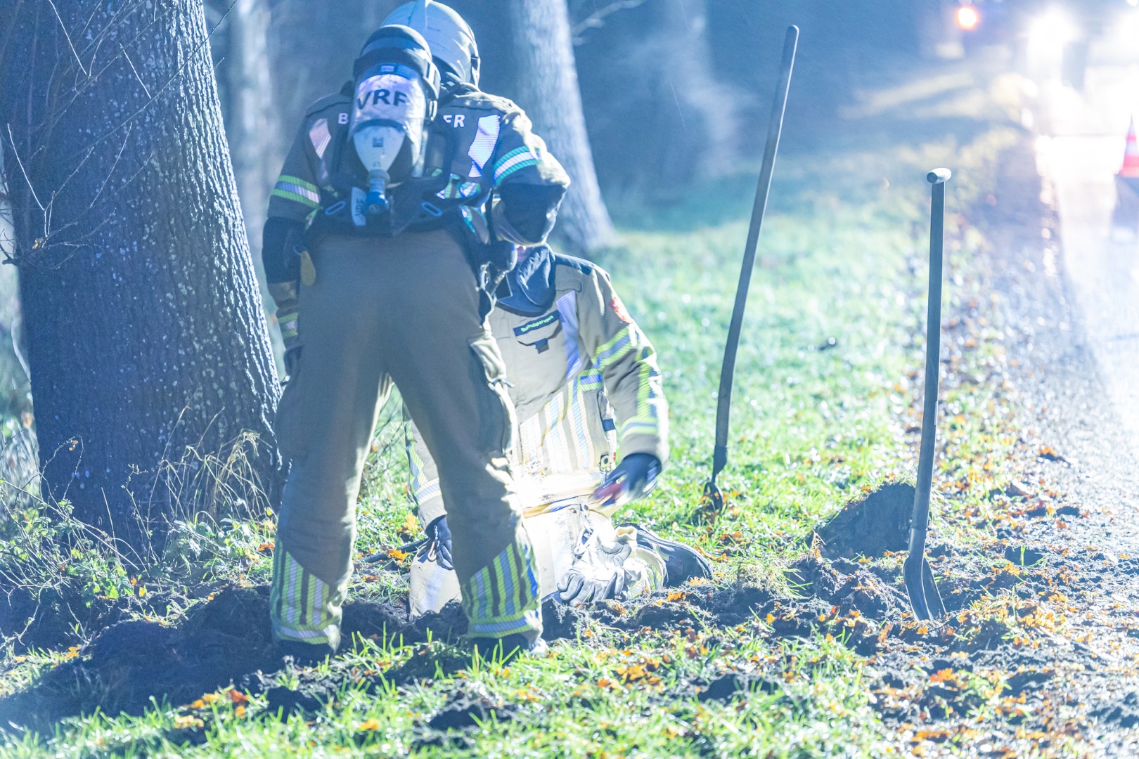 Schoorsteenbrand opgeschaald naar middel brand, woning vol rook