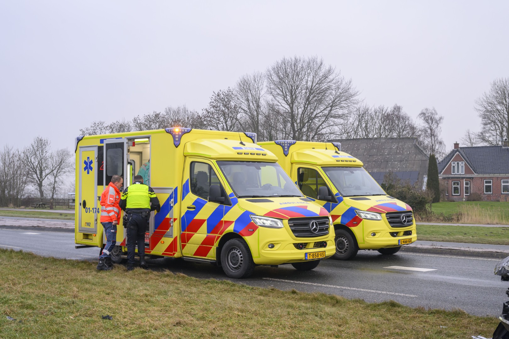 Een gewonde bij botsing tussen twee auto’s op kruising