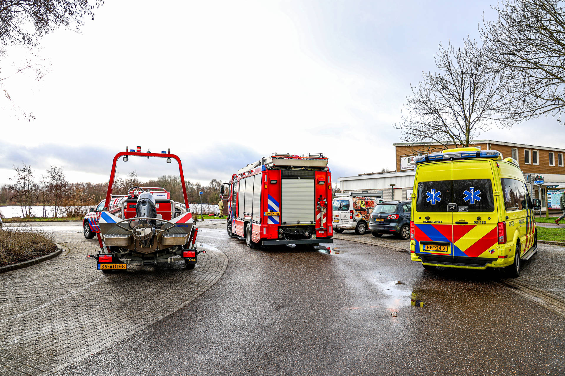 Hulpdiensten rukken uit na melding persoon te water